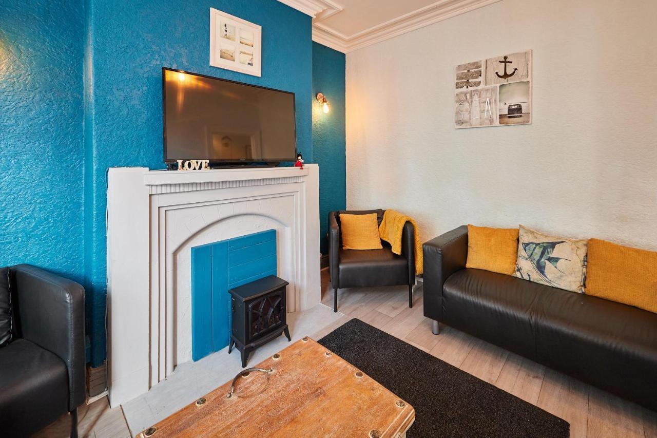 Host & - George House Whitby