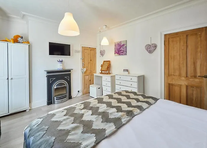 Host & Stay - George House